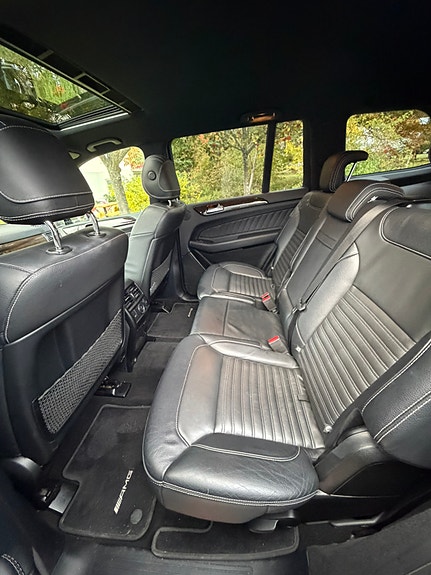 Mercedes-Benz GLS350 d 8 of 11