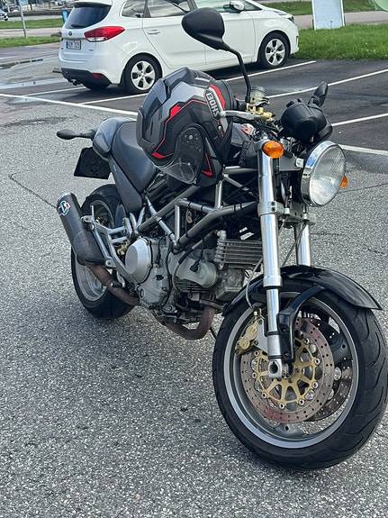 Ducati MONSTER 1000 I.E 4 of 7