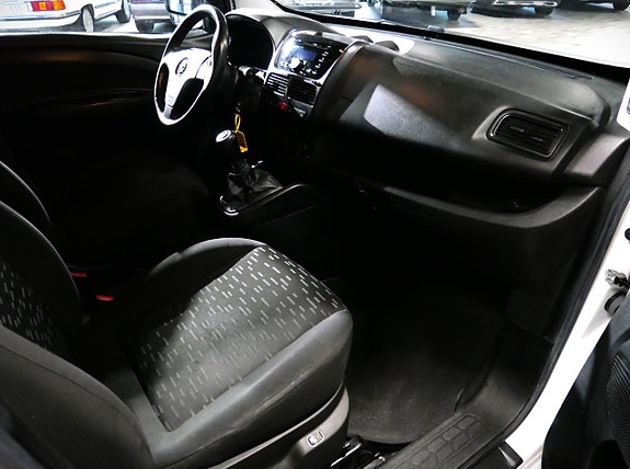 Opel Combo 11 of 15