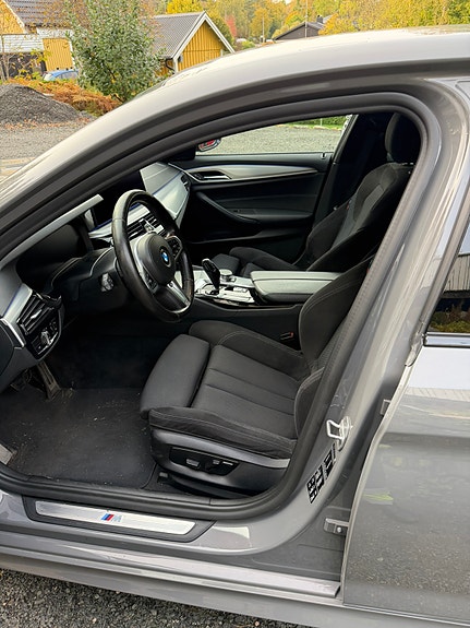 BMW 520d 5 of 6