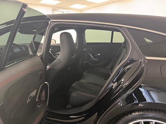 Mercedes-Benz CLA200 6 of 18