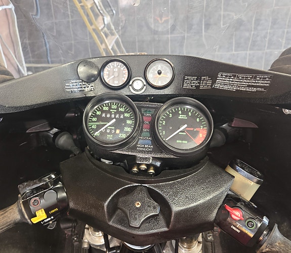 BMW R 100 RS 5 of 9