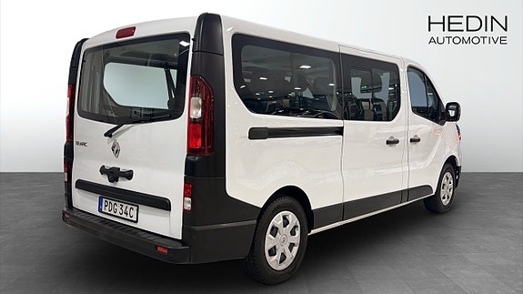 Renault Trafic 2 of 9
