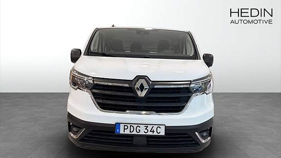 Renault Trafic 8 of 9