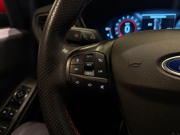 Ford Kuga 19 of 30