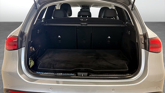 Mercedes-Benz GLC 300 e 12 of 13