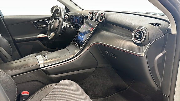 Mercedes-Benz GLC 300 e 7 of 13