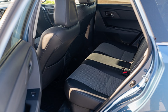 Toyota Auris 13 of 20