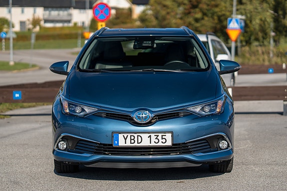 Toyota Auris 6 of 20