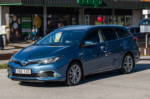 Toyota Auris 3 of 20