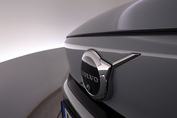 Volvo EX40 16 of 17