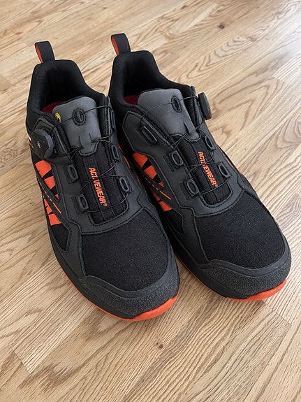 Product image 1 of 4
