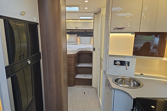 Bürstner Elegance 910 MB 170 Aut, EP Hydraliska, AC i bodel, 2xLitium, Solcell, Drag 19 of 30