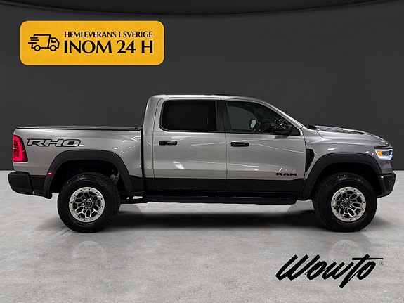 Dodge RAM 1500 3 of 23