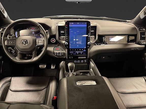 Dodge RAM 1500 13 of 23