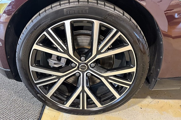 Volvo ES90 26 of 30