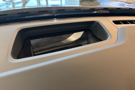 Volvo ES90 14 of 30