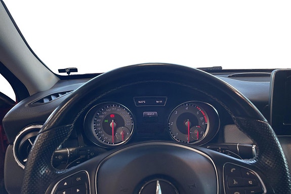 Mercedes-Benz GLA 220 d 7 of 10