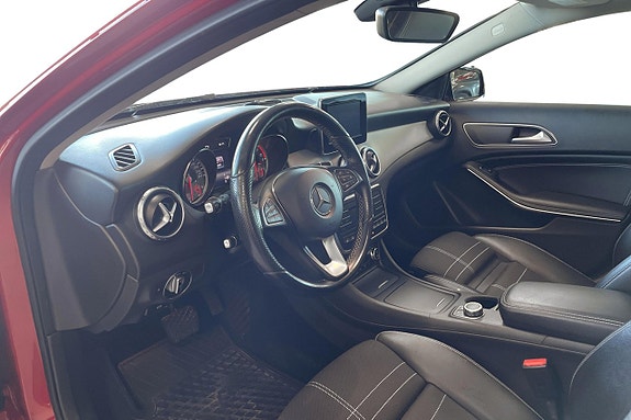 Mercedes-Benz GLA 220 d 6 of 10