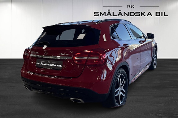 Mercedes-Benz GLA 220 d 4 of 10