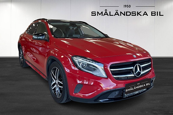 Mercedes-Benz GLA 220 d 2 of 10
