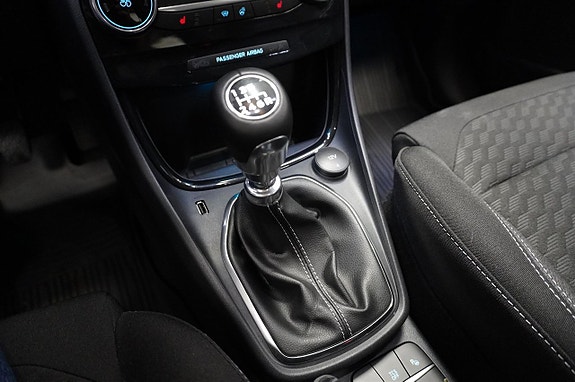 Ford Puma 5 of 16
