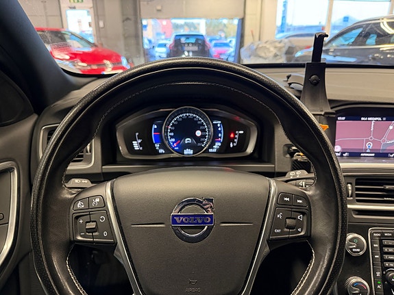 Volvo V60 17 of 25