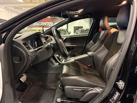 Volvo V60 10 of 25