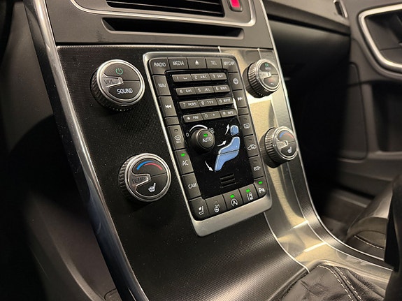 Volvo V60 15 of 25