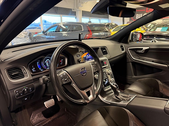 Volvo V60 11 of 25