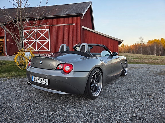 BMW Z4 4 of 10
