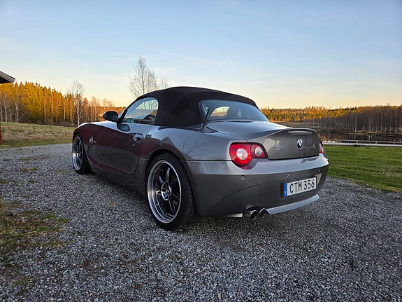 BMW Z4 3 of 10