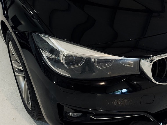 BMW 320 4 of 18
