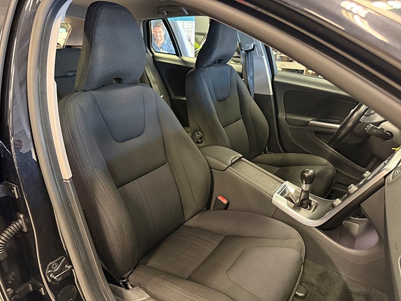 Volvo V60 24 of 26