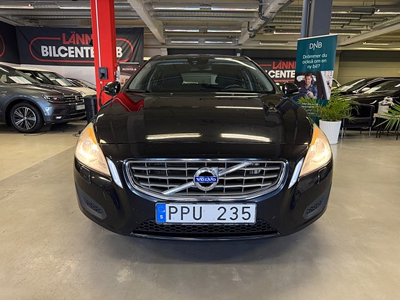 Volvo V60 4 of 26