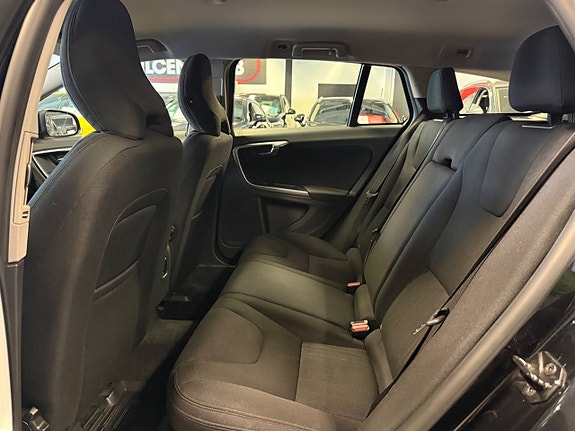 Volvo V60 19 of 26