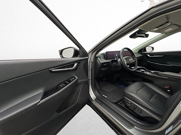 Kia EV6 12 of 30