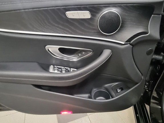 Mercedes-Benz E 220 d 13 of 18