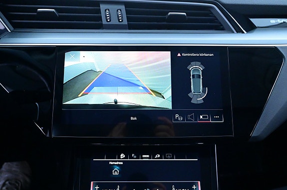 Audi Q8 e-tron 16 of 27