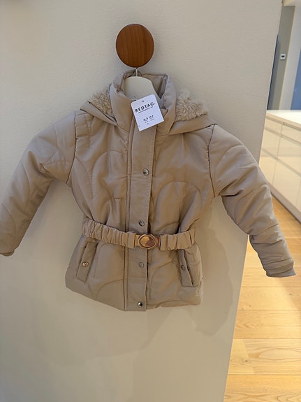 Product image 1 of 7
