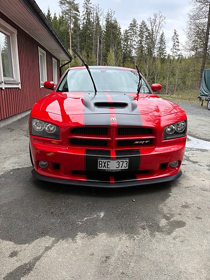 Dodge Charger 2 of 4
