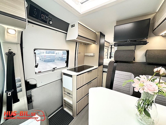 Adria Twin 640 SGX Plus / 160 Hk / Litium / Solpanel 4 of 21