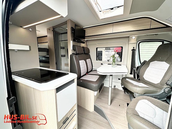 Adria Twin 640 SGX Plus / 160 Hk / Litium / Solpanel 13 of 21