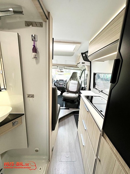 Adria Twin 640 SGX Plus / 160 Hk / Litium / Solpanel 12 of 21