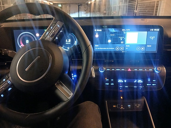 Hyundai Kona 4 of 5