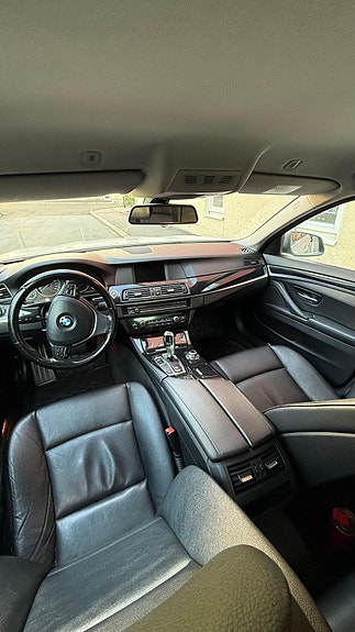 BMW 520i 5 of 8