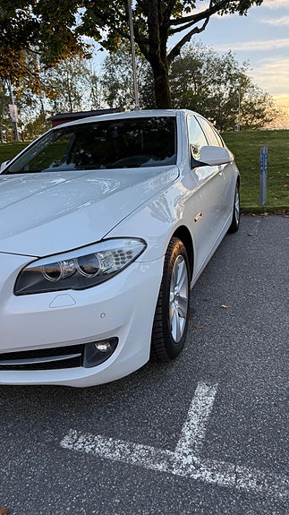BMW 520i 6 of 8