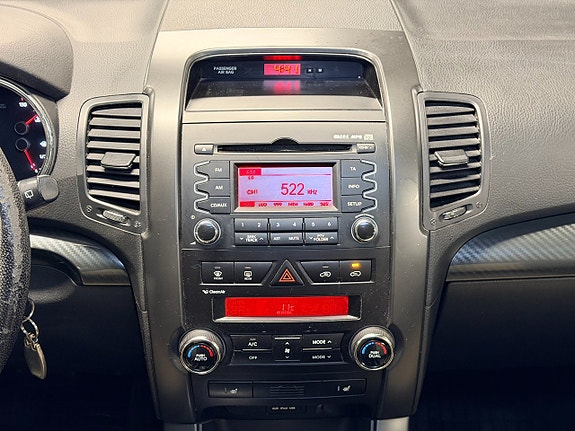 Kia Sorento 15 of 24