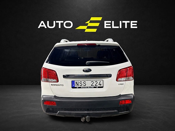 Kia Sorento 4 of 24