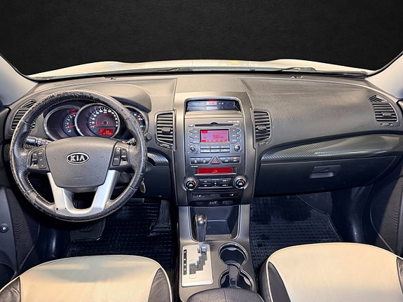 Kia Sorento 11 of 24